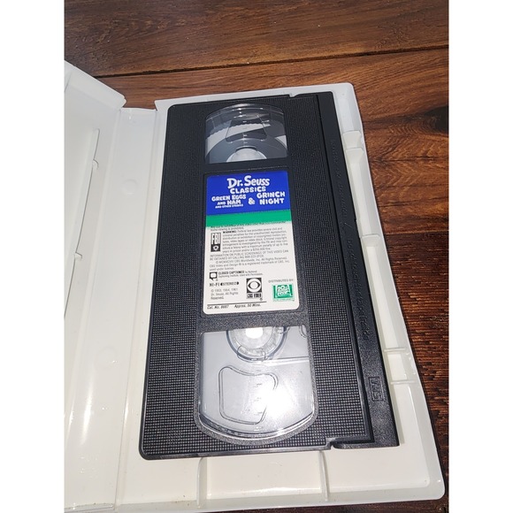 Dr Seuss Green Eggs and‎ Ham Grinch Night VHS Movie in Clamshell case - Picture 2 of 3